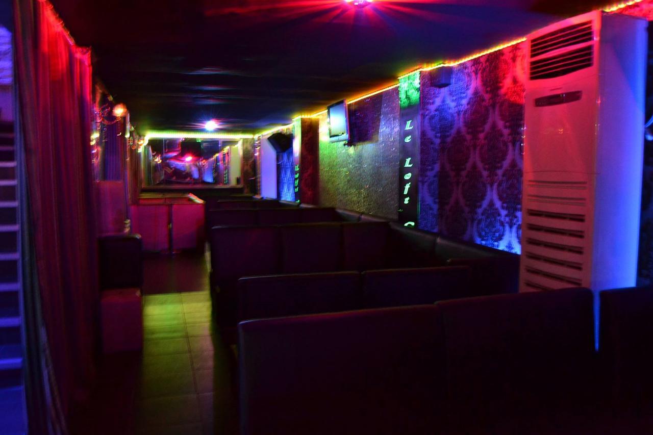 Meumi Palace Yaounde Exterior photo