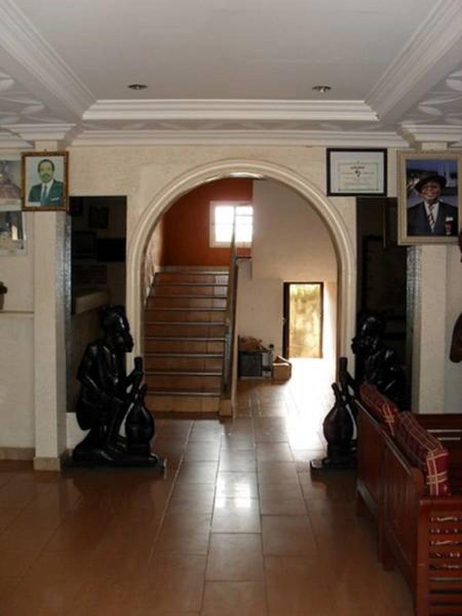 Meumi Palace Yaounde Exterior photo