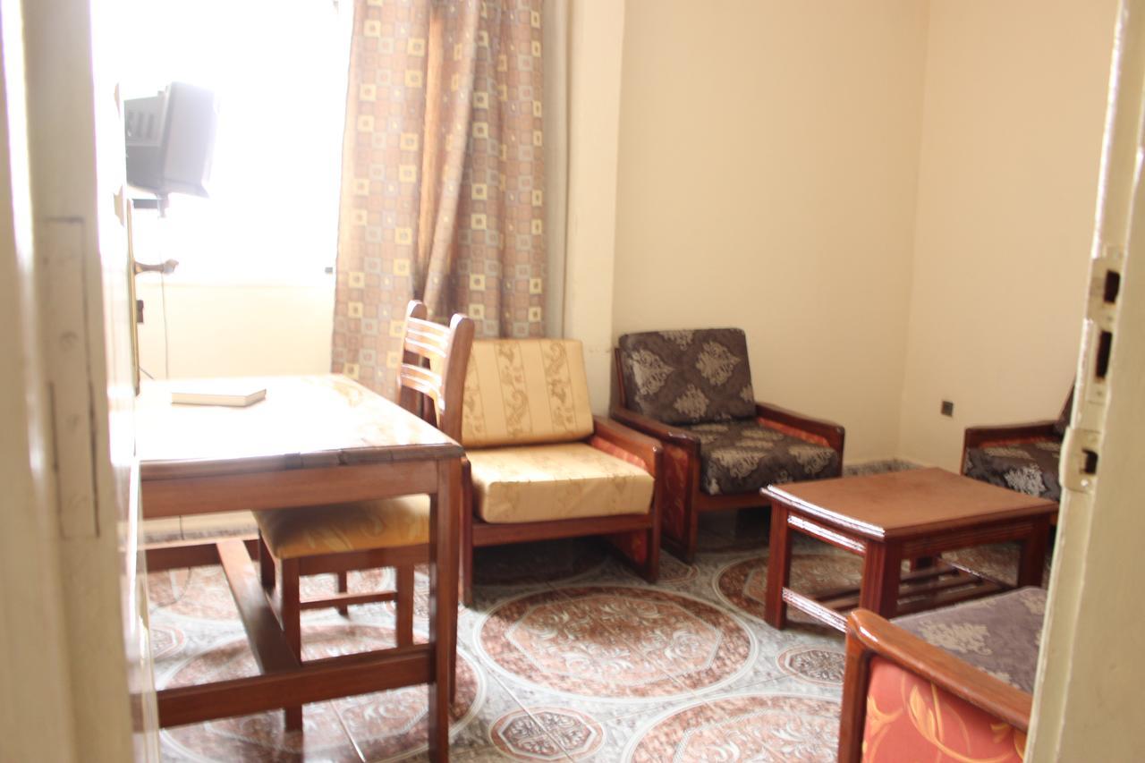Meumi Palace Yaounde Exterior photo