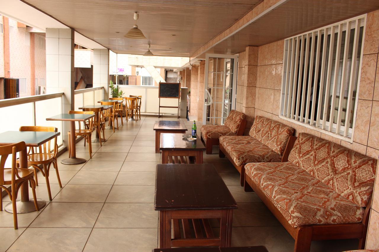 Meumi Palace Yaounde Exterior photo
